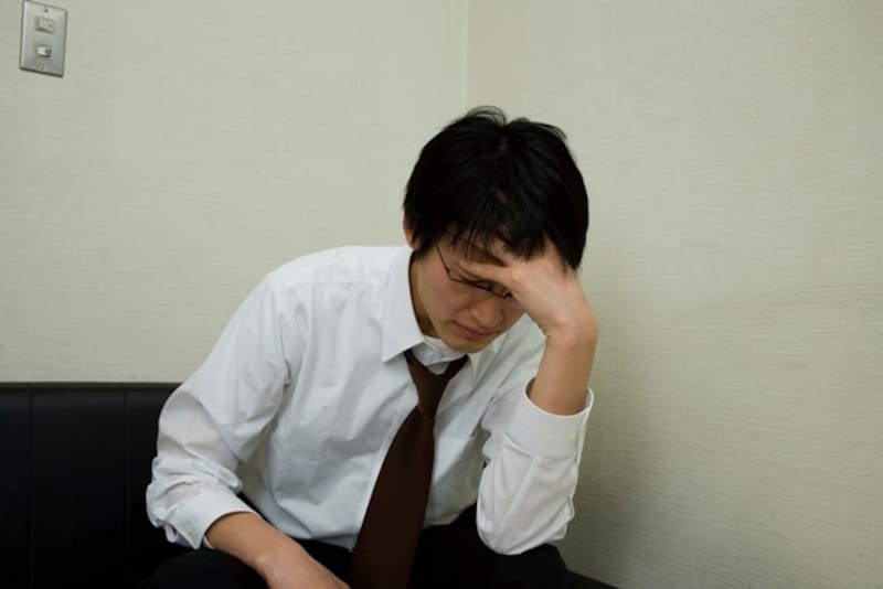 二歩で頭を抱える/イメージ