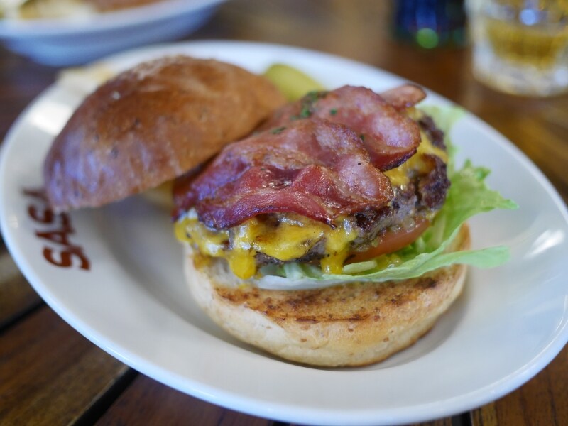 ベーコンチーズバーガー（SASA）