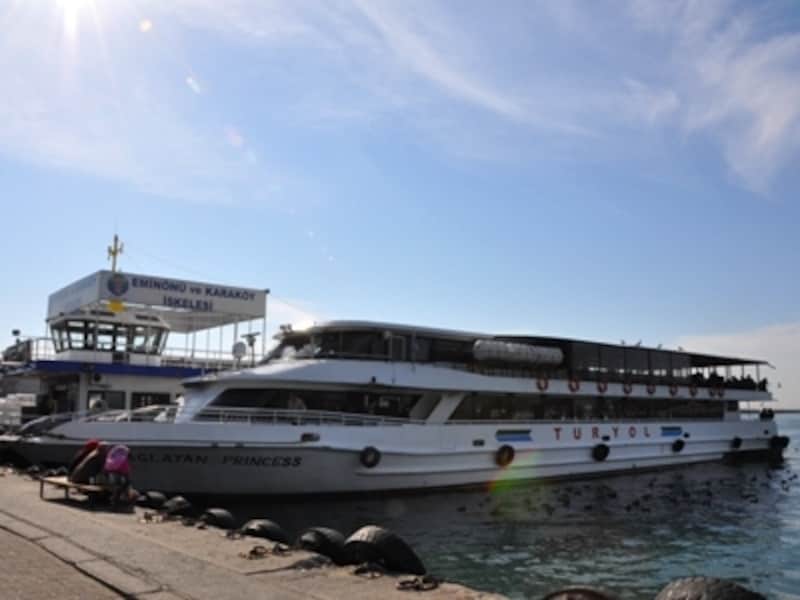 KadikoyのTuryol船着き場、Cayirbasi側