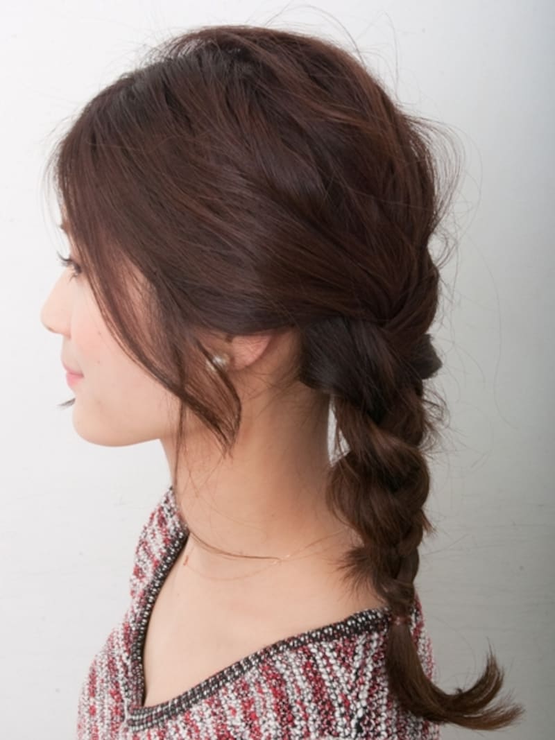 毛先にかけてはしっかり編んでいく