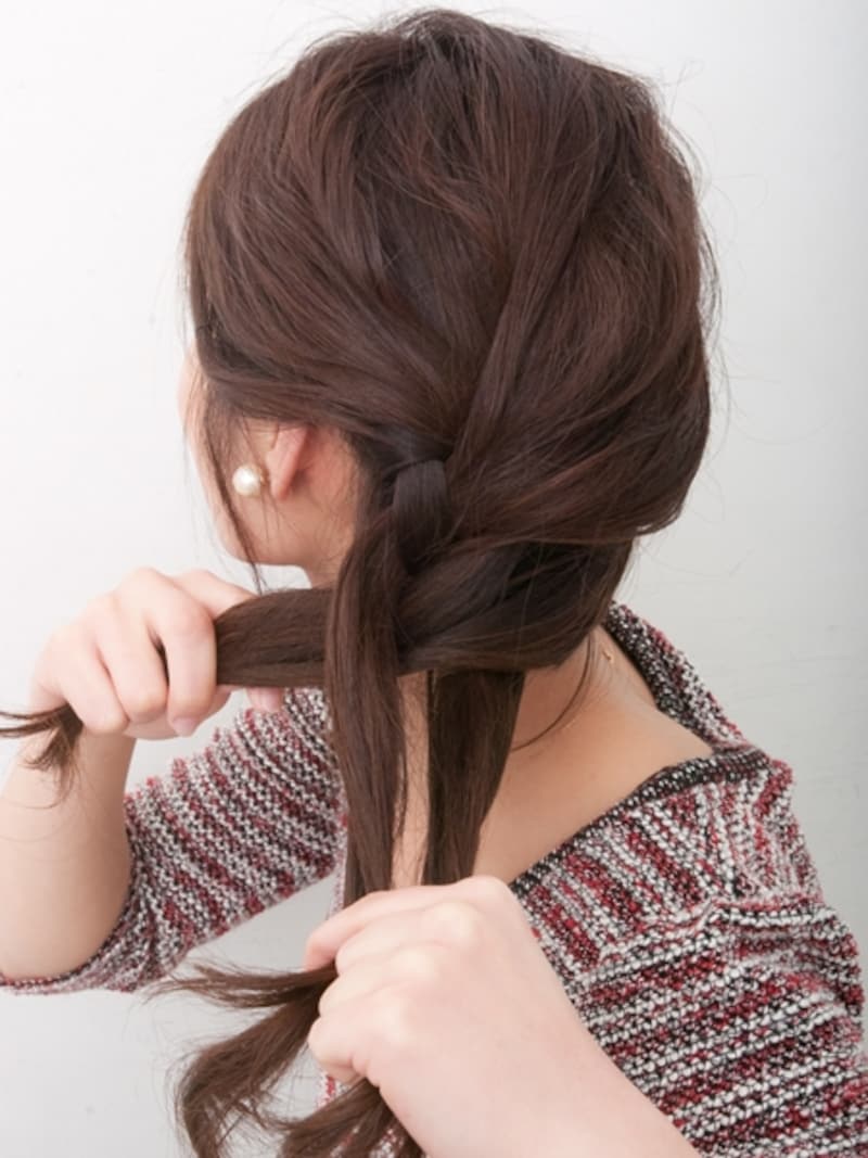 テンションをかけて引っ張るのがポイント