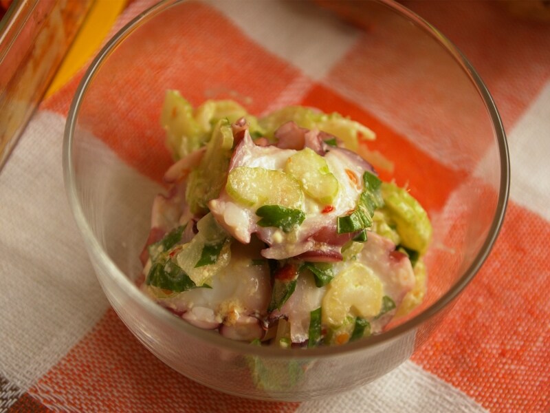 タコとセロリのエスニックサラダ