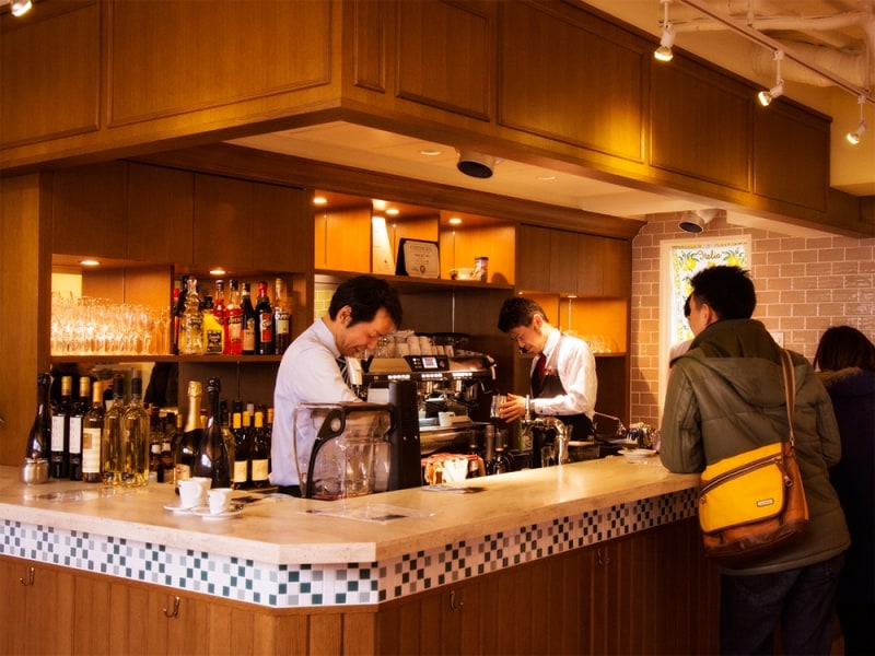 この日はプレオープン中につき、まだお酒が揃わず。