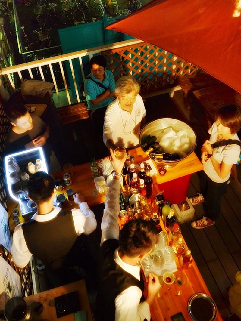 2011年の週末だけ開いていた屋上バール。