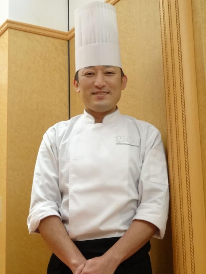 「銀座ぶどうの木」の新たなシェフパティシエに就任した金井幹雄氏