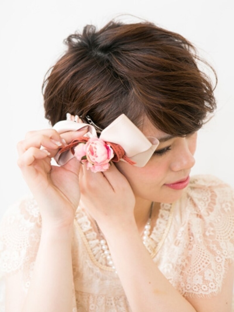 バレッタを留める