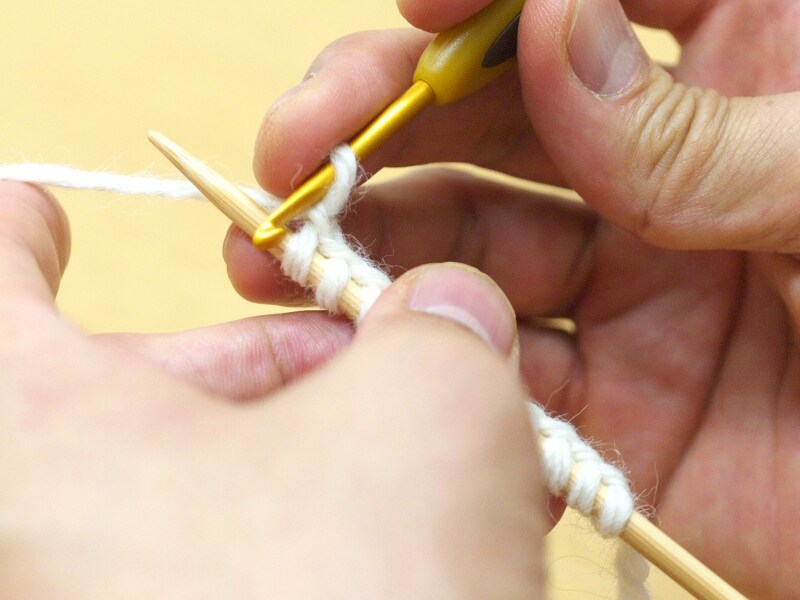 作り目を22目編む