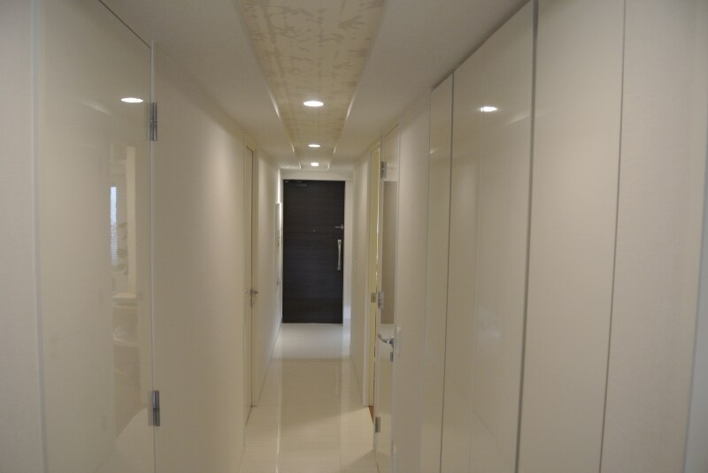 折り上げ天井の廊下部分