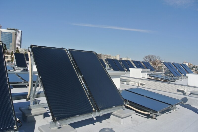 屋上の集熱ユニット