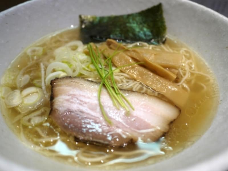 塩ラーメン 750円