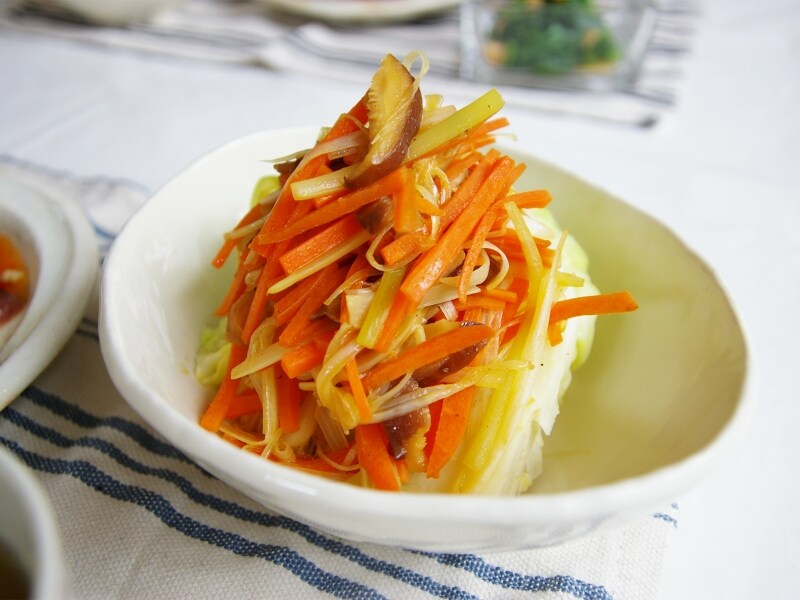 春キャベツの温サラダ