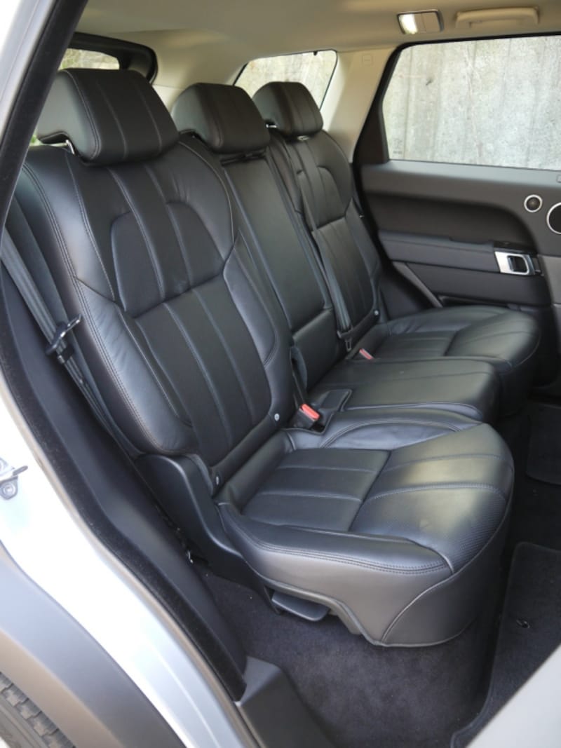 レンジローバー・スポーツ・リヤシート