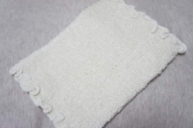 シルクネックウォーマー(西川リビング（株）24plusシリーズ 2,400円）