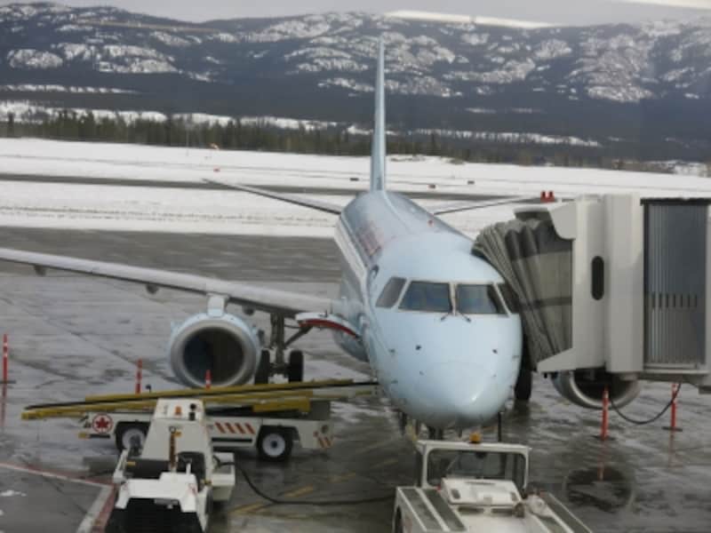 エアカナダ、バンクーバー～ホワイトホース便の使用機材は、定員100名ほどの小型ジェット機