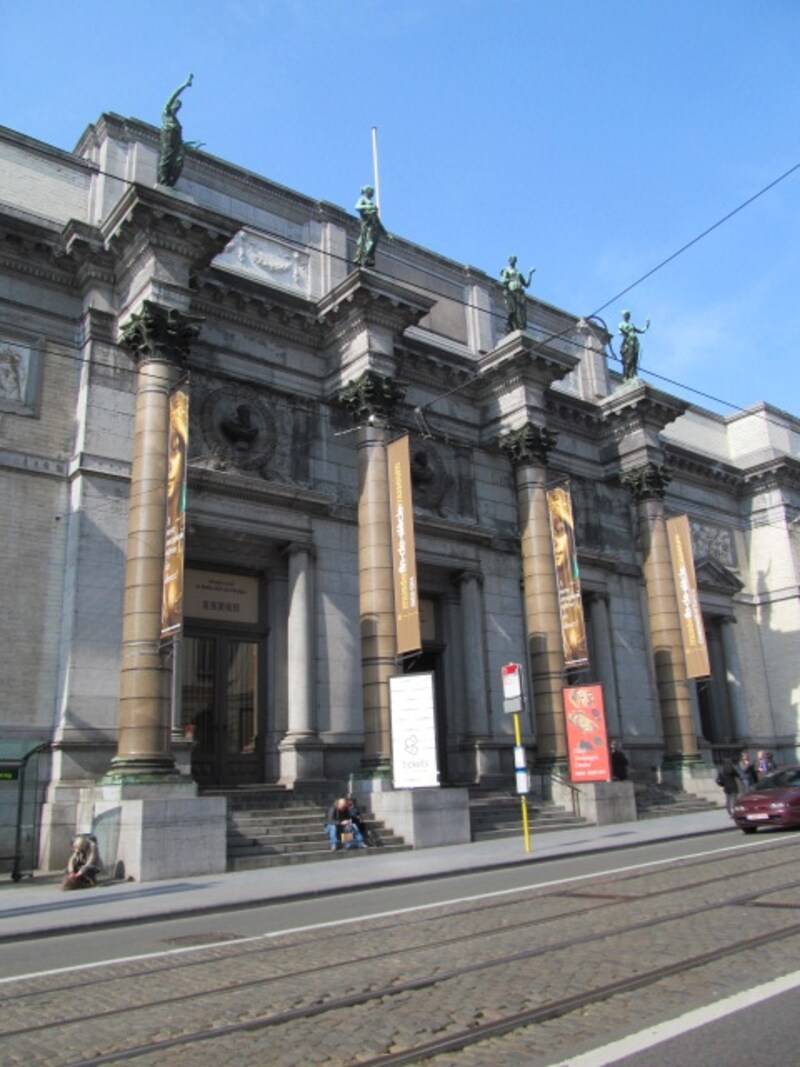 古典美術館側の入り口