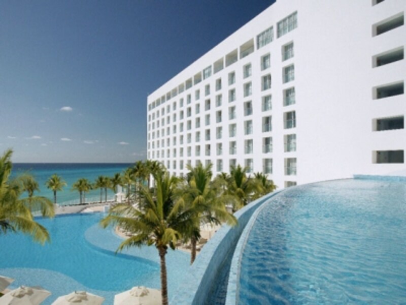 欧米人に大人気の白をテーマカラーにしたホテルundefined©Le Blanc Spa Resort
