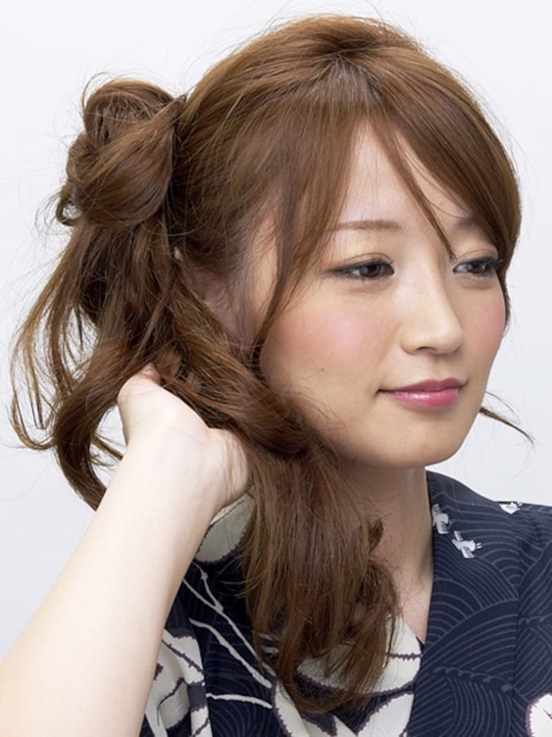 ウェーブを拡げるとボリュームがでで華やかになる