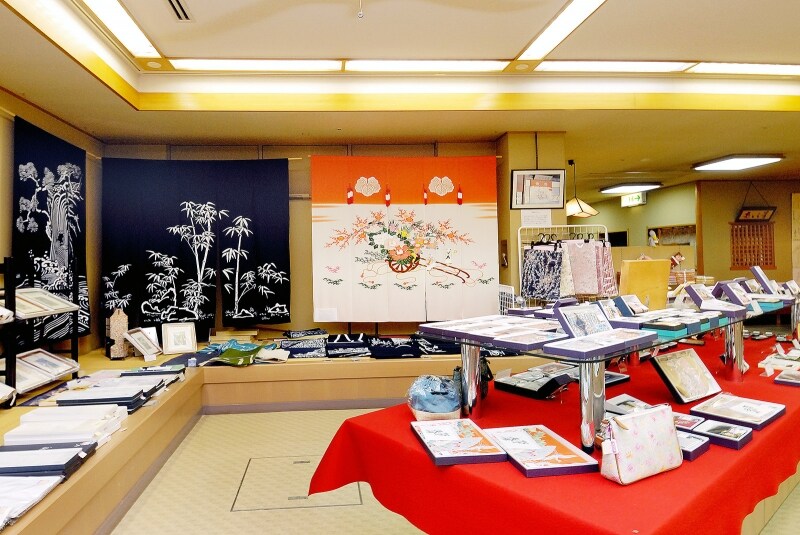 優美で華麗な加賀友禅の世界