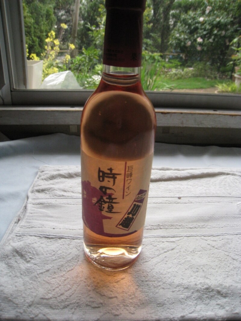 巨峰ワイン「時の鐘」。川越産巨峰を使用。