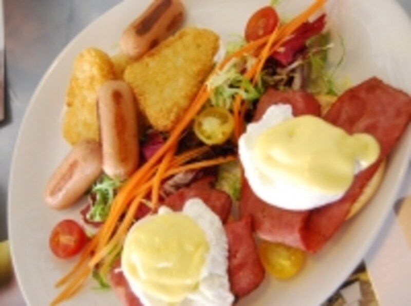 エッグベネディクト