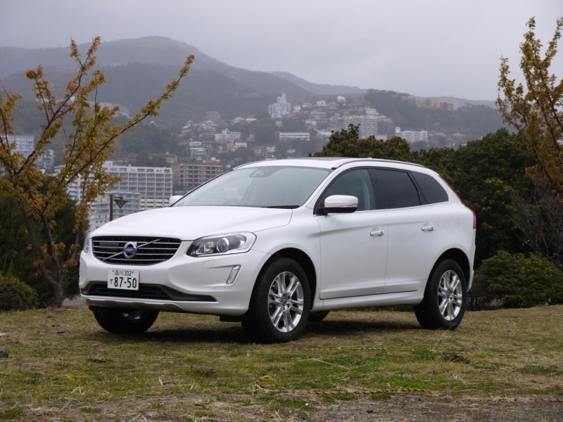 ボルボXC60フロント