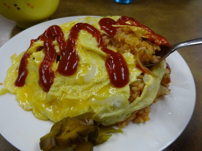 中華料理屋さんだけにチャーシュー入り