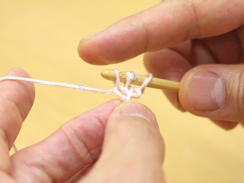 1段めの往路を編んでいく