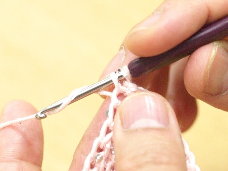 縦の目を拾い、細編み