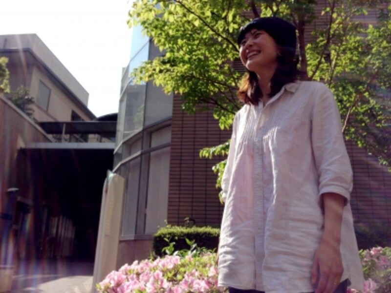 相原里紗さん。asobi基地東京支部代表。大学卒業後IT企業を経て、国家試験を受験。現在は保育士。子どもがのびのび生きられる社会をつくるために奮闘中。