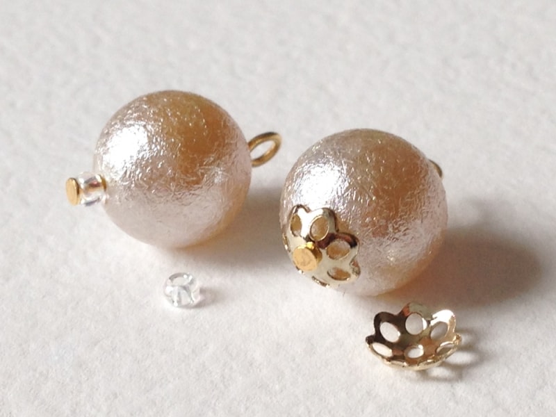 4連チェーンとエアパールの軽量ボリュームブレスレット