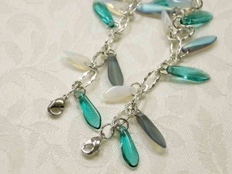 チェーンとダガービーズのマルチネックレス