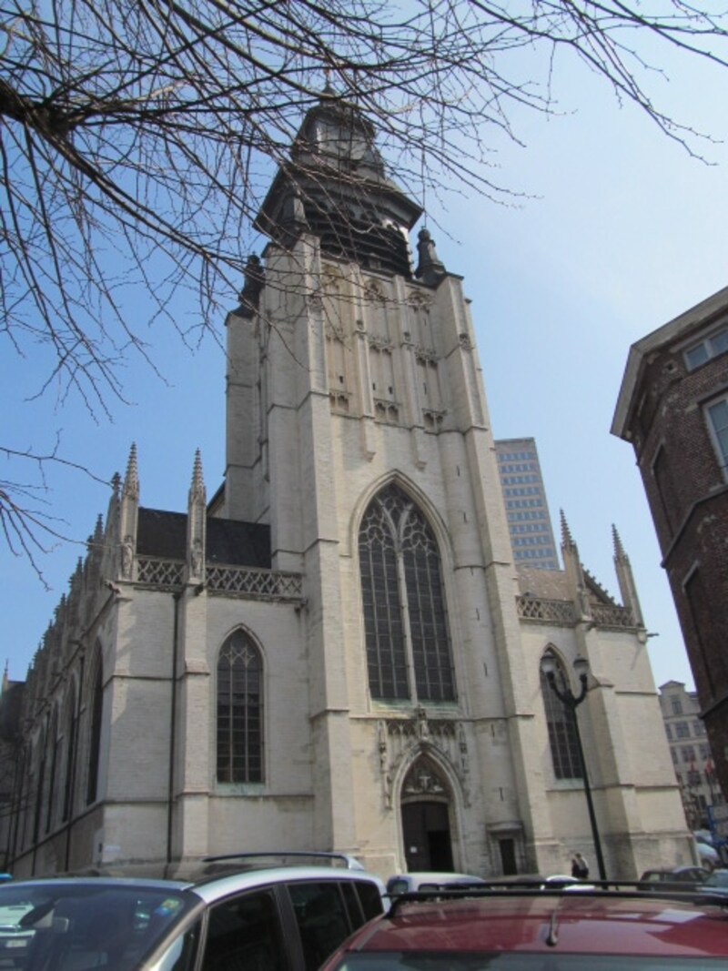 庶民を描いた画家ブリューゲルが眠る