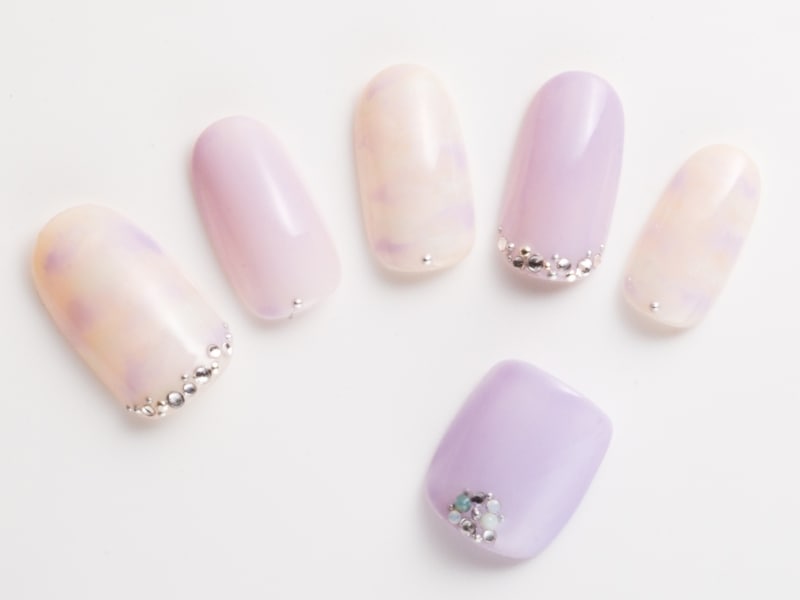 シルバーのブリオンで涼しげに