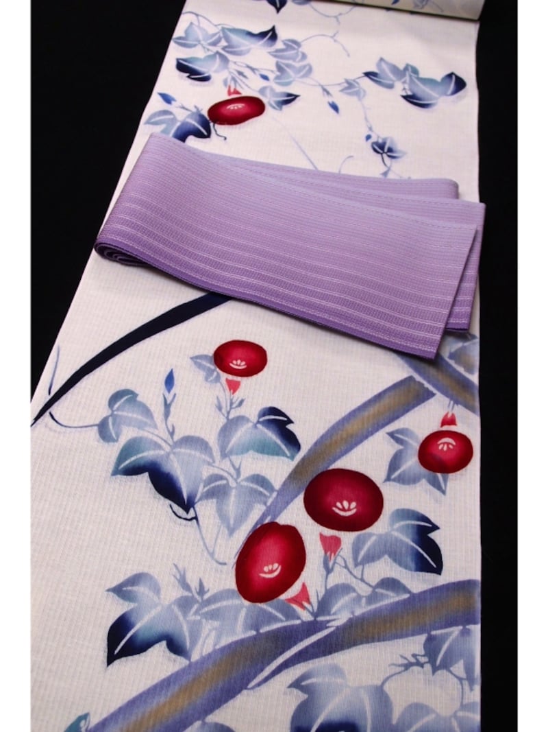 伝統的な注染技法の浴衣コーディネート 浴衣：74,000円(税別/仕立込)undefined長尺半幅帯：27,500円(税別/仕立済)