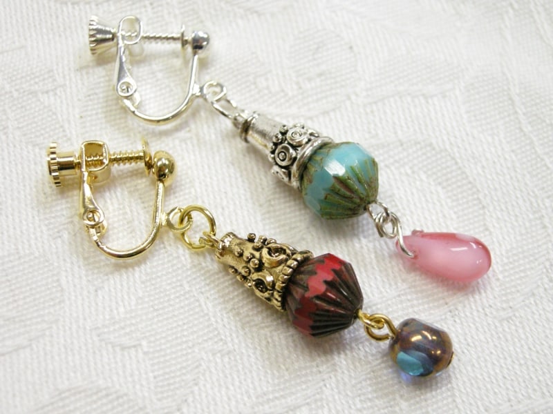 キャップパーツのドロップイヤリング