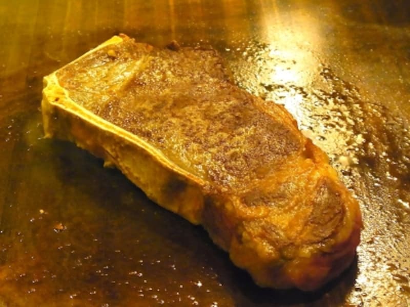 骨付きサーロインundefined600gundefined10000円