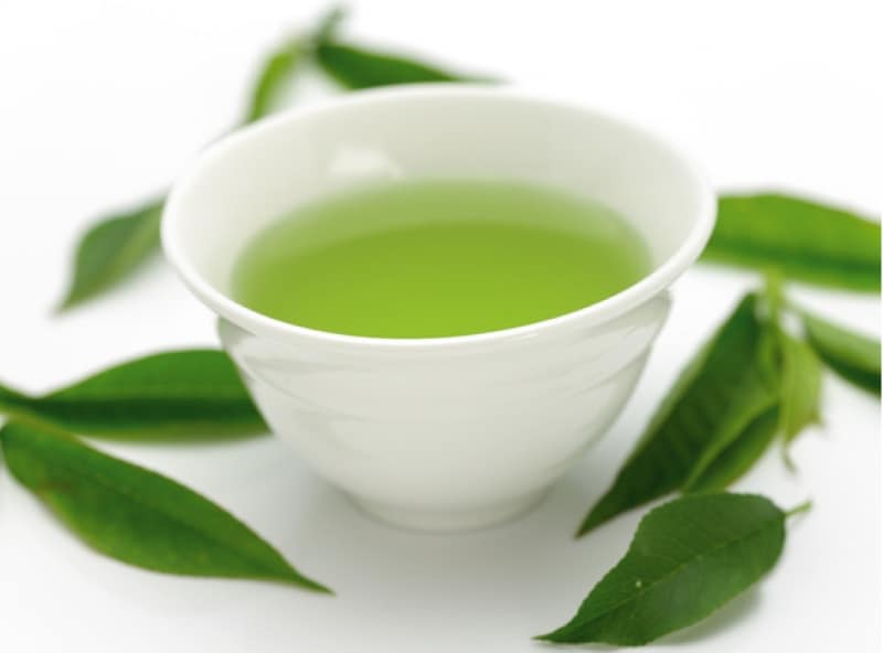 ビタミンC、カテキンを含む緑茶