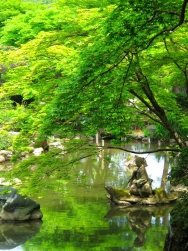 新緑の徳明園