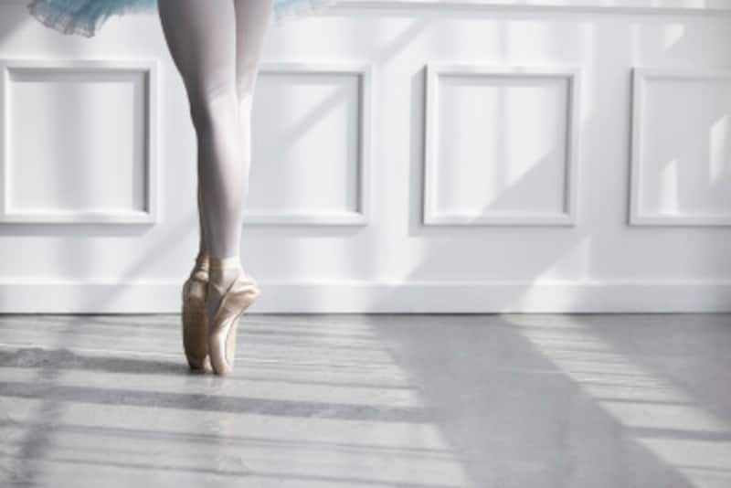 美しいバレエの足さばき