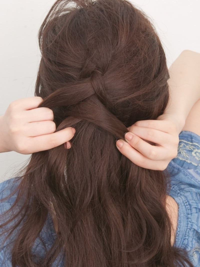 ゆるめの裏編み込みを作る