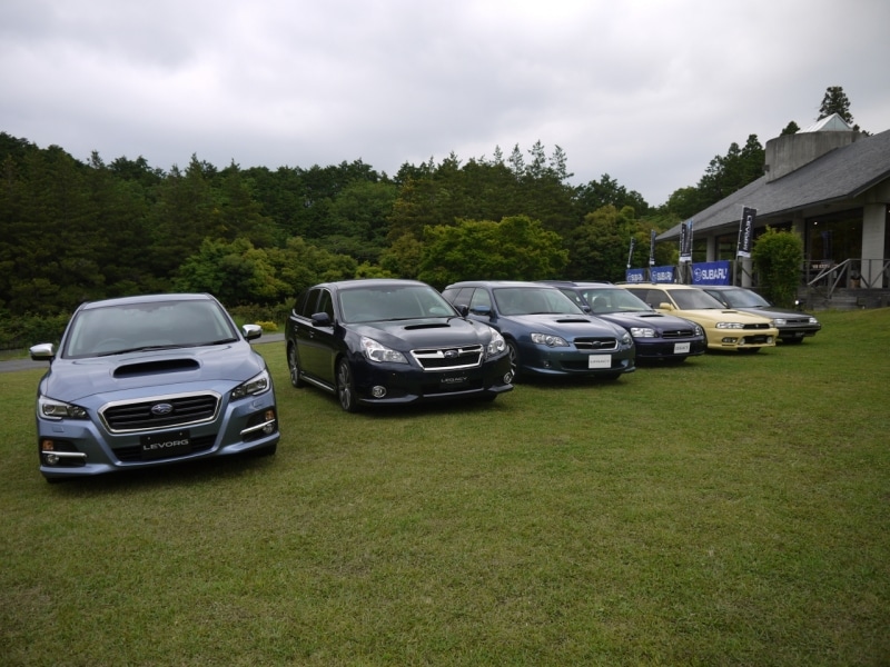 スバル・レヴォーグとレガシィ