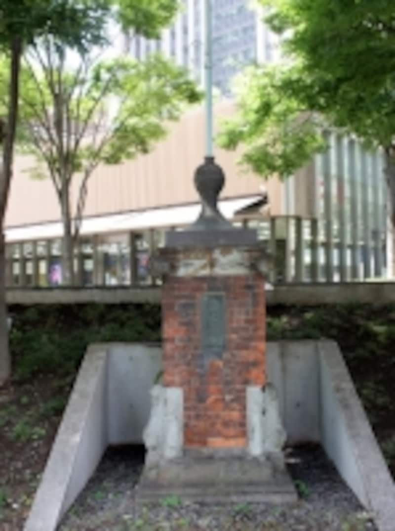 「工部大学校」門柱