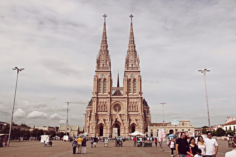 ルハンの大聖堂はアルゼンチンの聖地のひとつundefined写真提供：Max Elbo （日々 en Bs.As. → メキシコ）