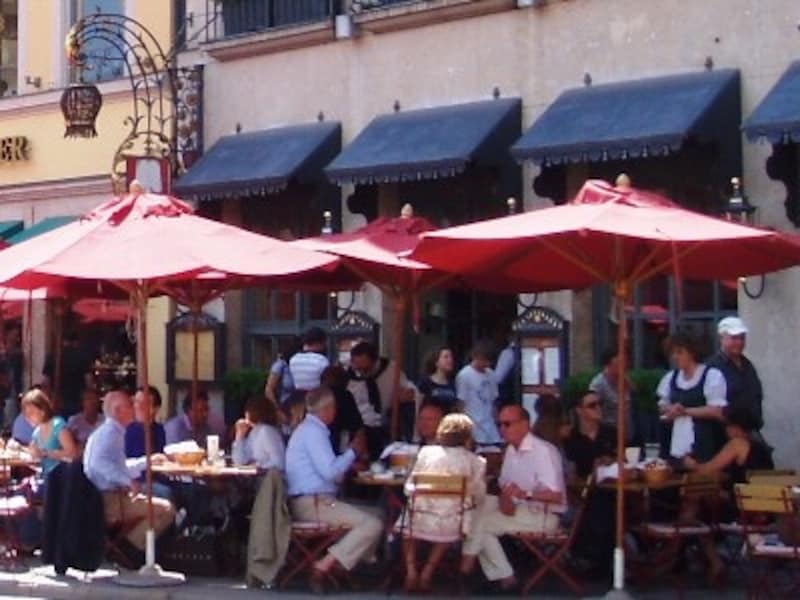 ドイツで「ビール！」とだけ注文すると、すかさず「どのビール？」と突っ込まれますよ