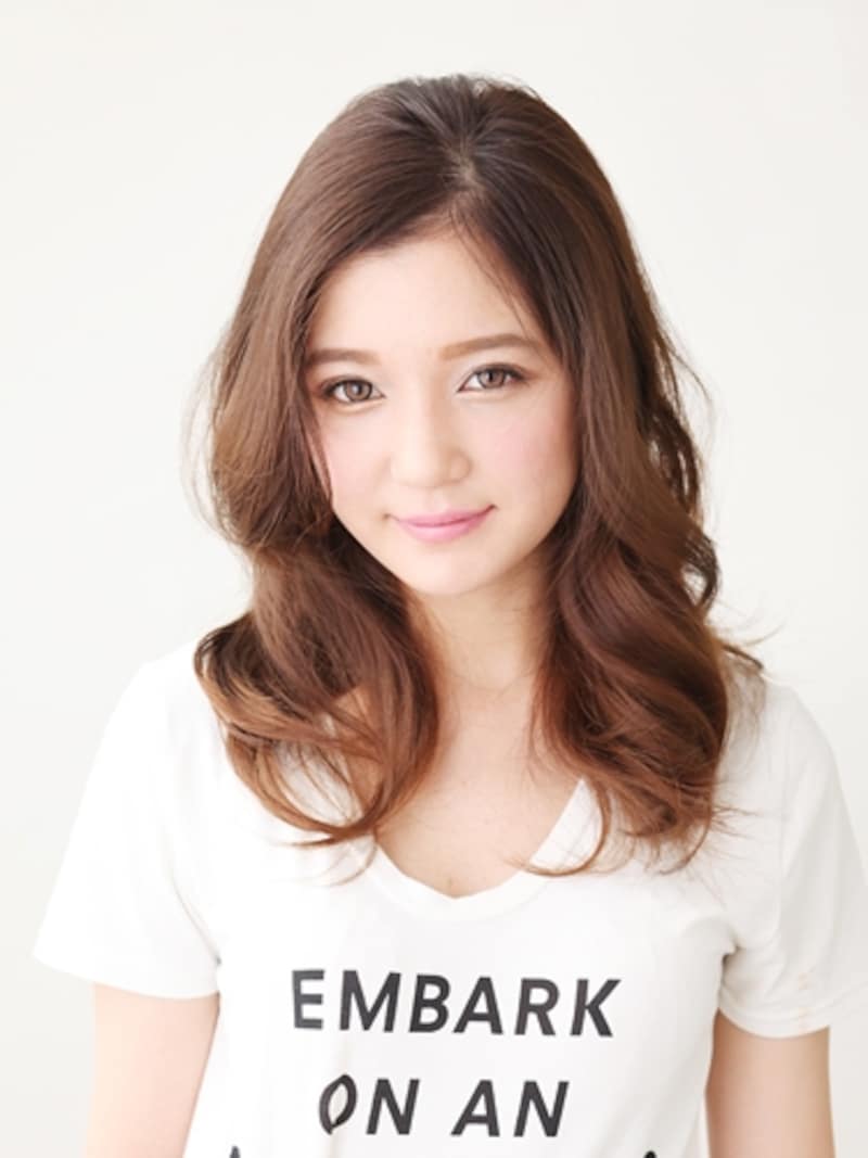 あご下のミディアムレイヤー