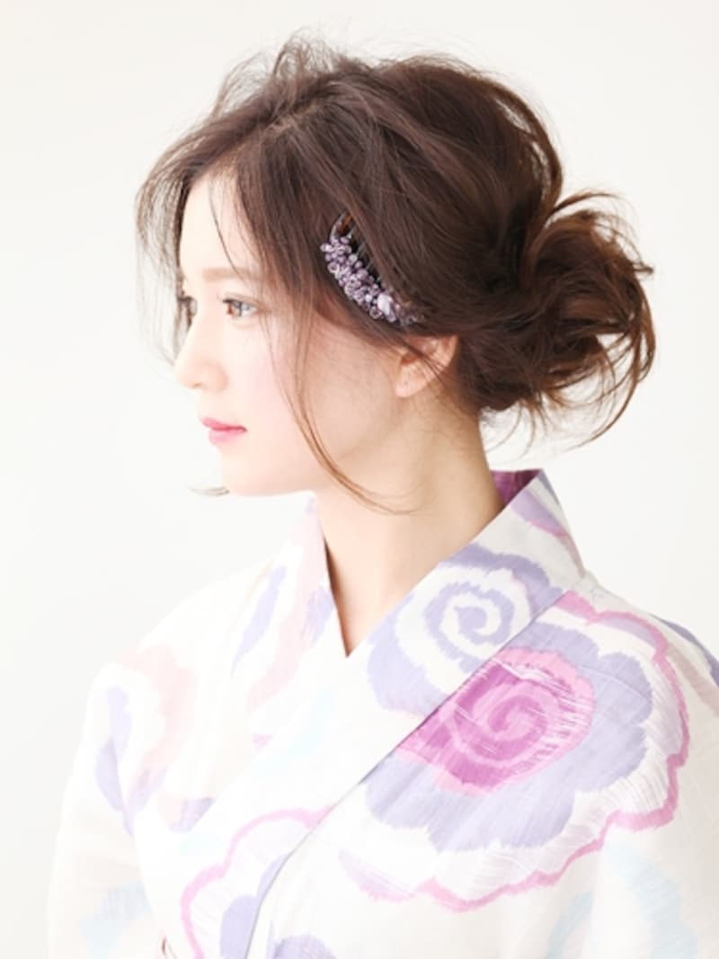 セミロング浴衣・後れ毛で魅了する小悪魔風まとめ髪