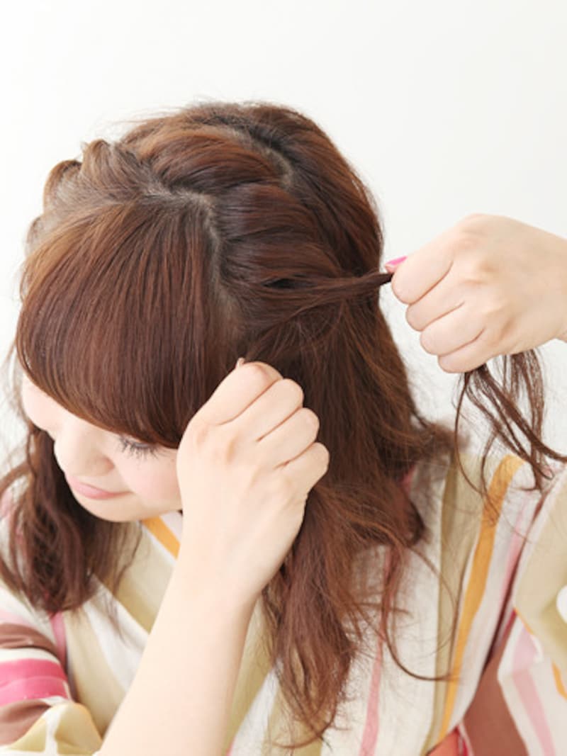 サイドに向かってツイスト