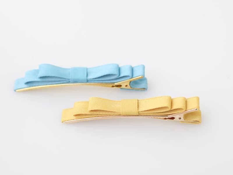 リボンモチーフのヘアクリップ
