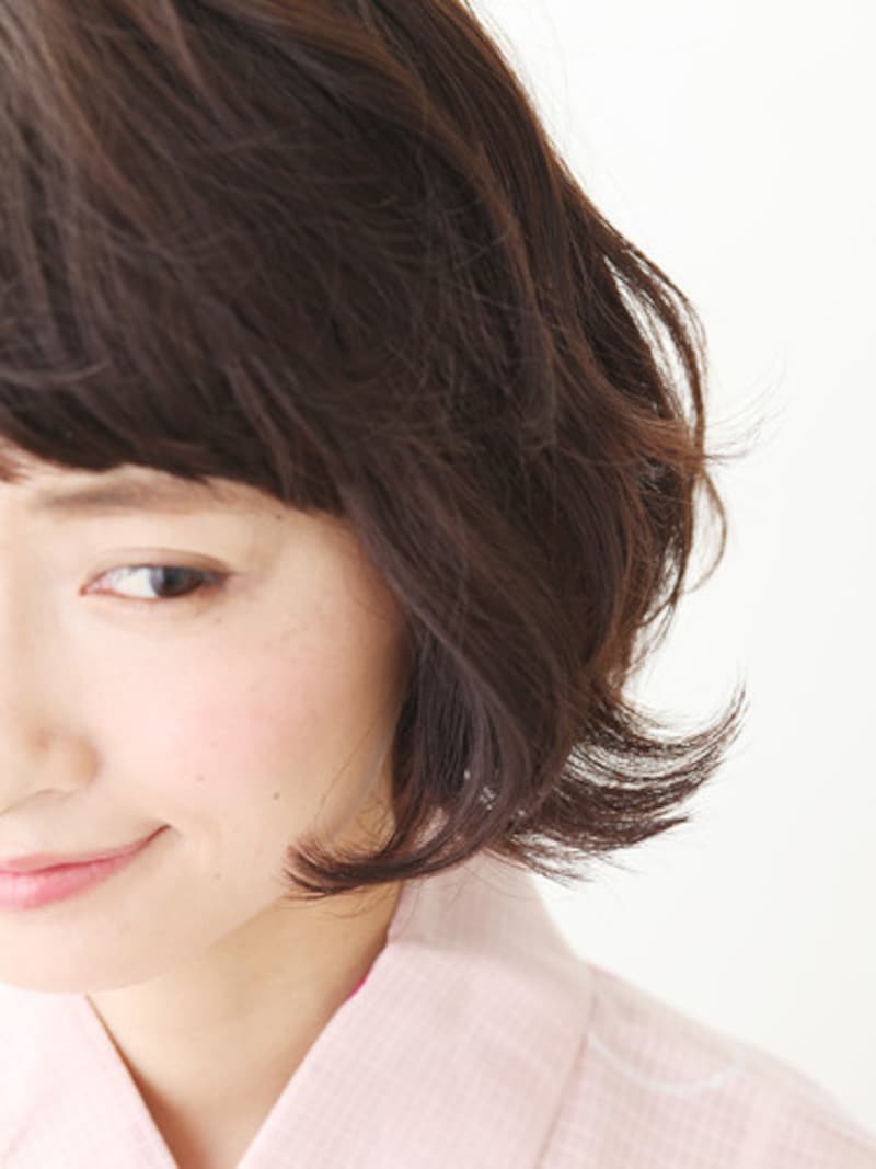 外ハネで華やかさを演出