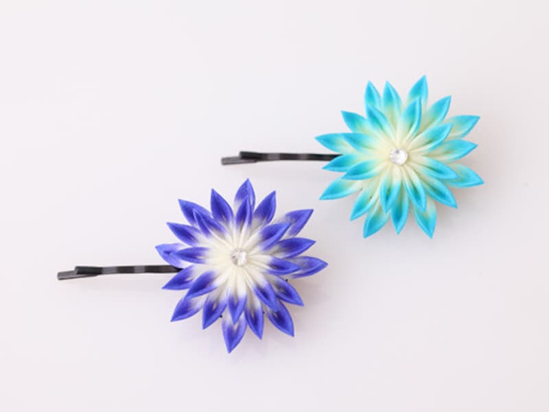 つまみ細工の花ピン